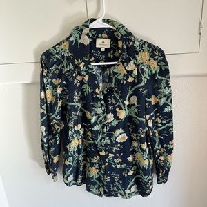 Cotton tuckernuck blouse—missing a button